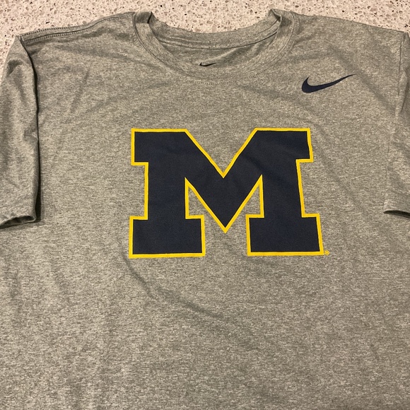 Michigan “The Nike Tee” Dri-fit Short Sleeve Gameday Tshirt, Size Large - Picture 1 of 3